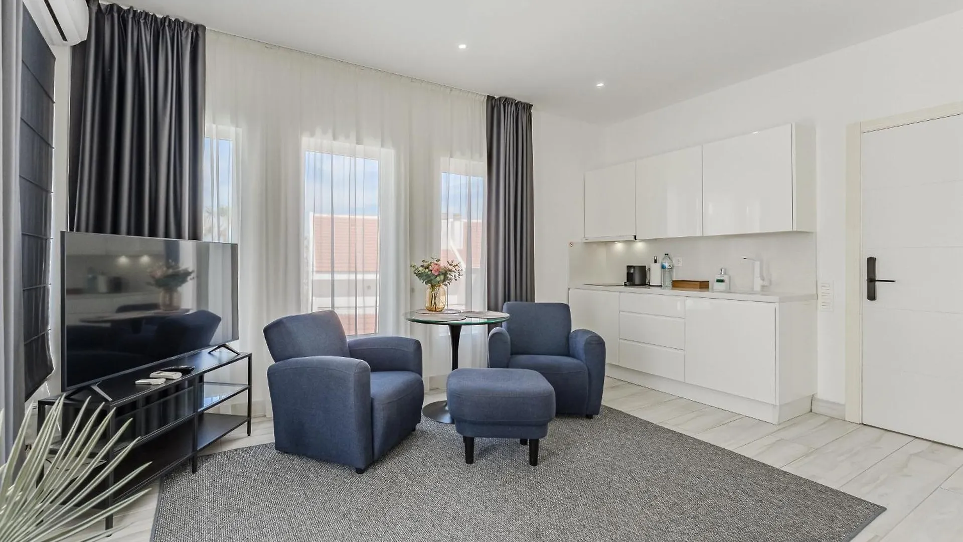 Gj Apartments Adults Only Las Americas Arona  Hiszpania
