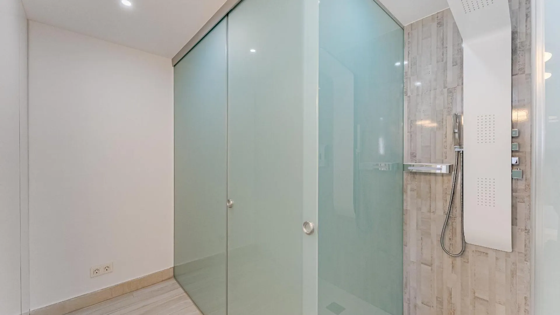 Gj Apartments Adults Only Las Americas Arona  Espanha